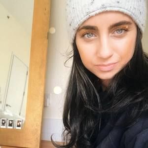 Meet your Posher, Victoria